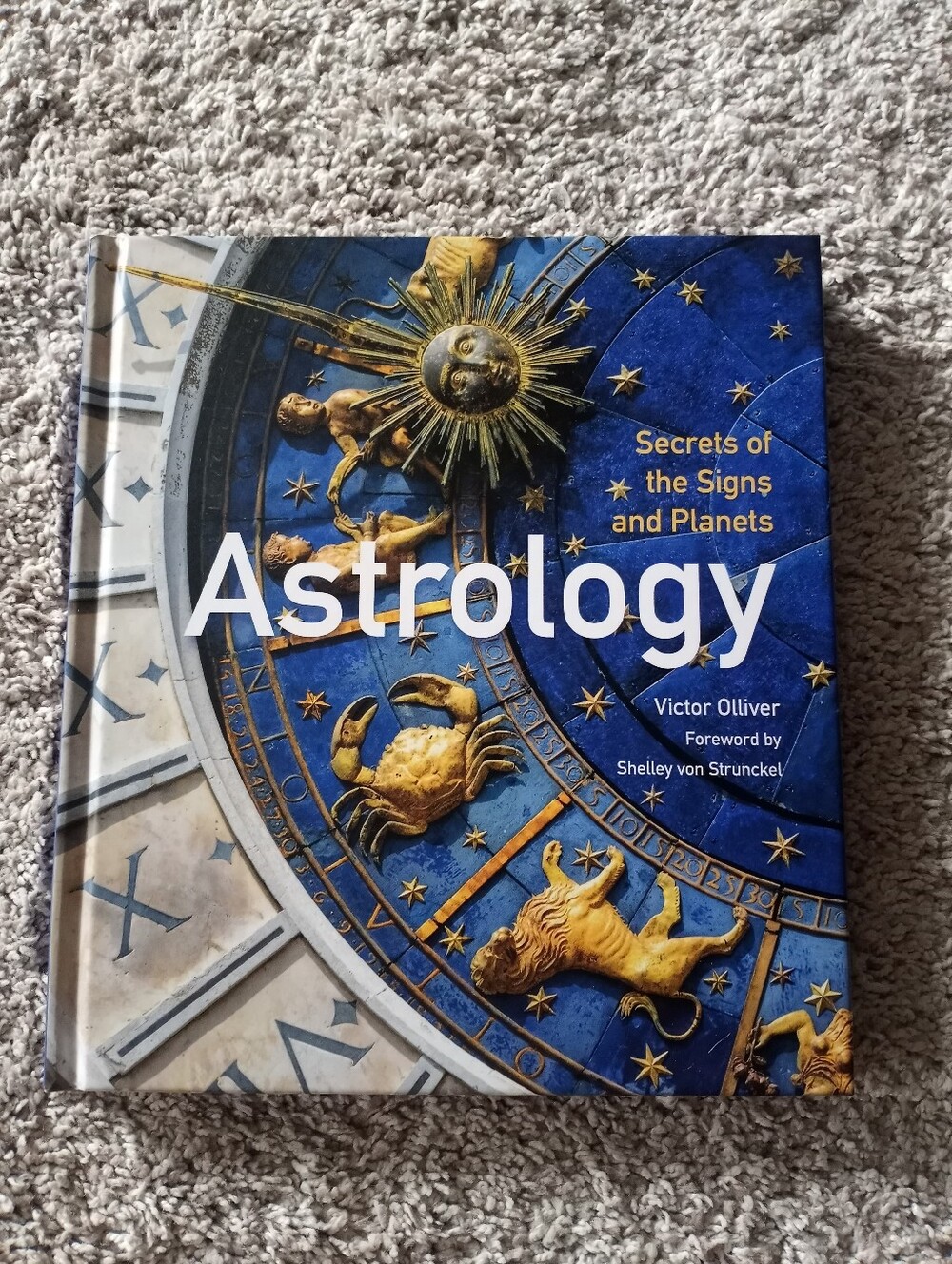 NWT Astrology: Secrets Of The Signs And Planets Book